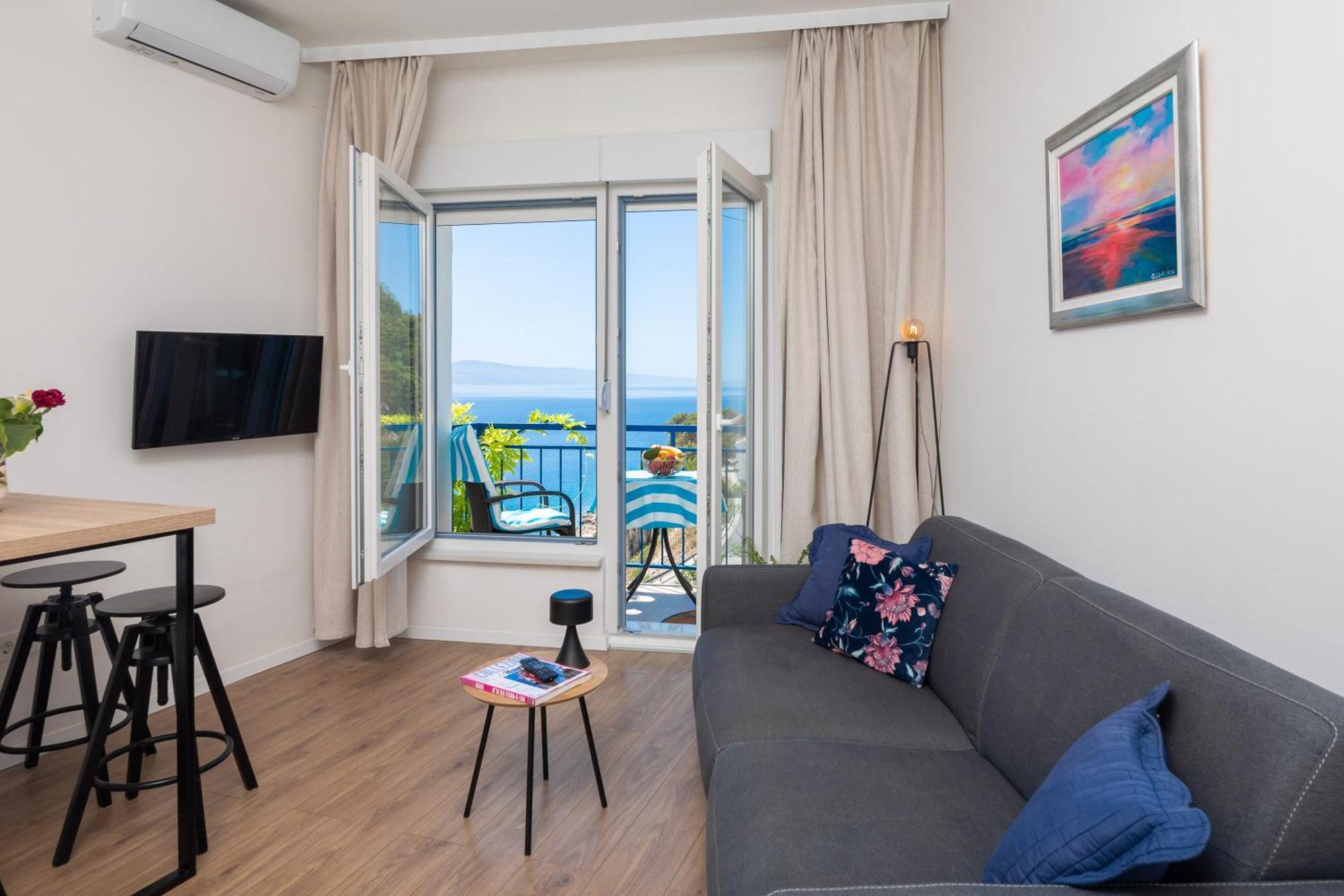 לוקבה Caleta Seaview Suites II - Pool & Jacuzzi מראה חיצוני תמונה