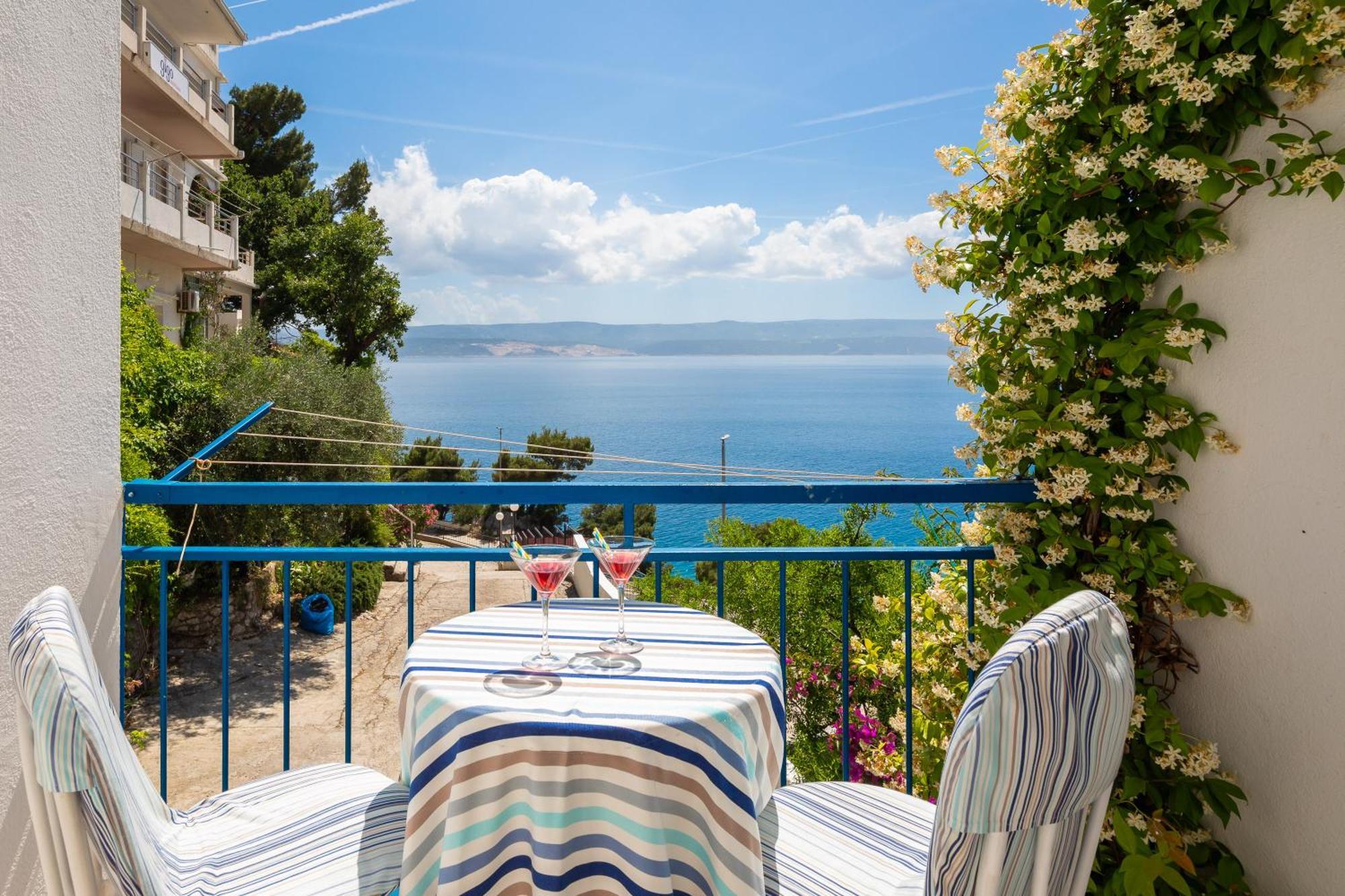 לוקבה Caleta Seaview Suites II - Pool & Jacuzzi מראה חיצוני תמונה